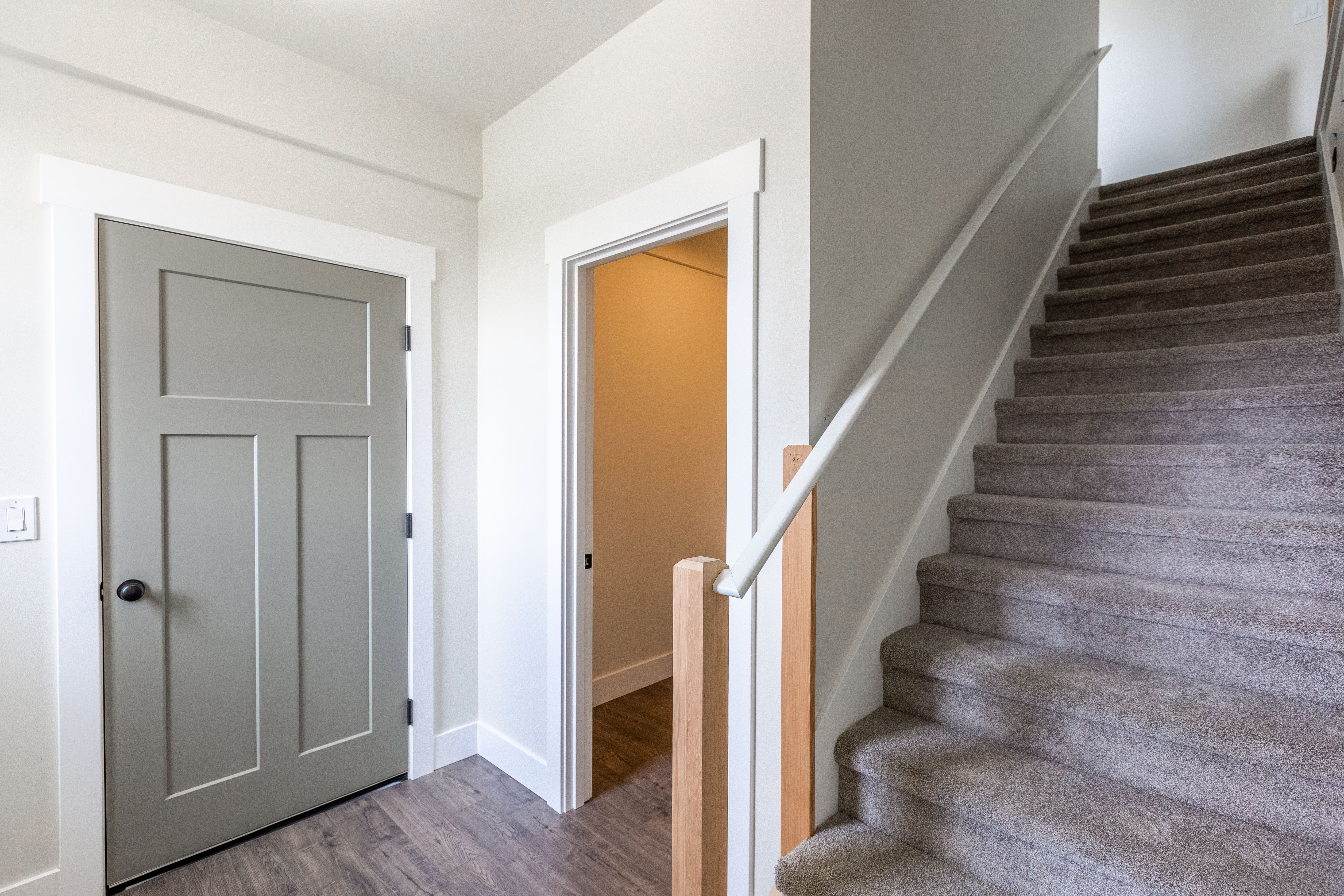 Contemporary Farmhouse 820