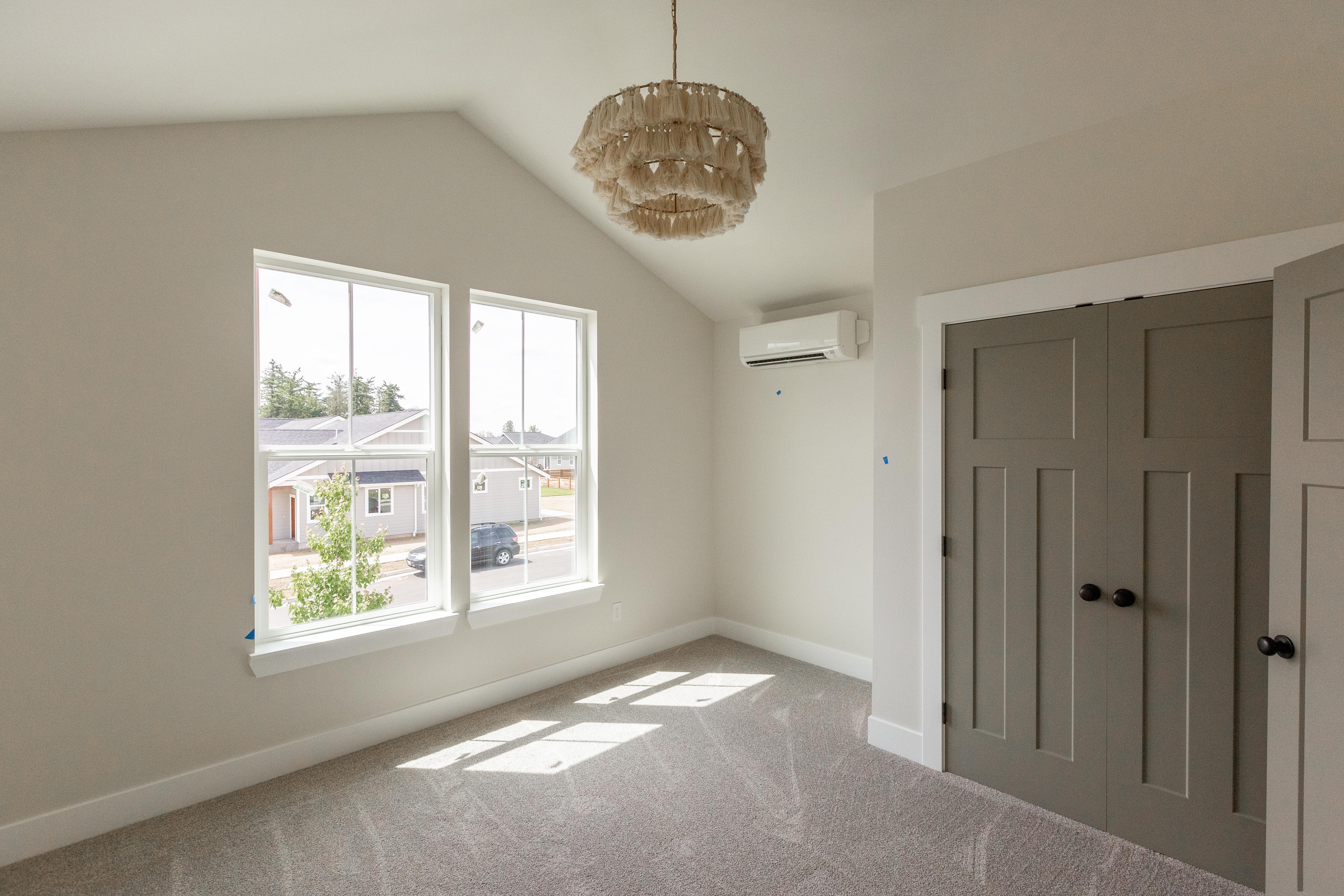 Contemporary Farmhouse 820