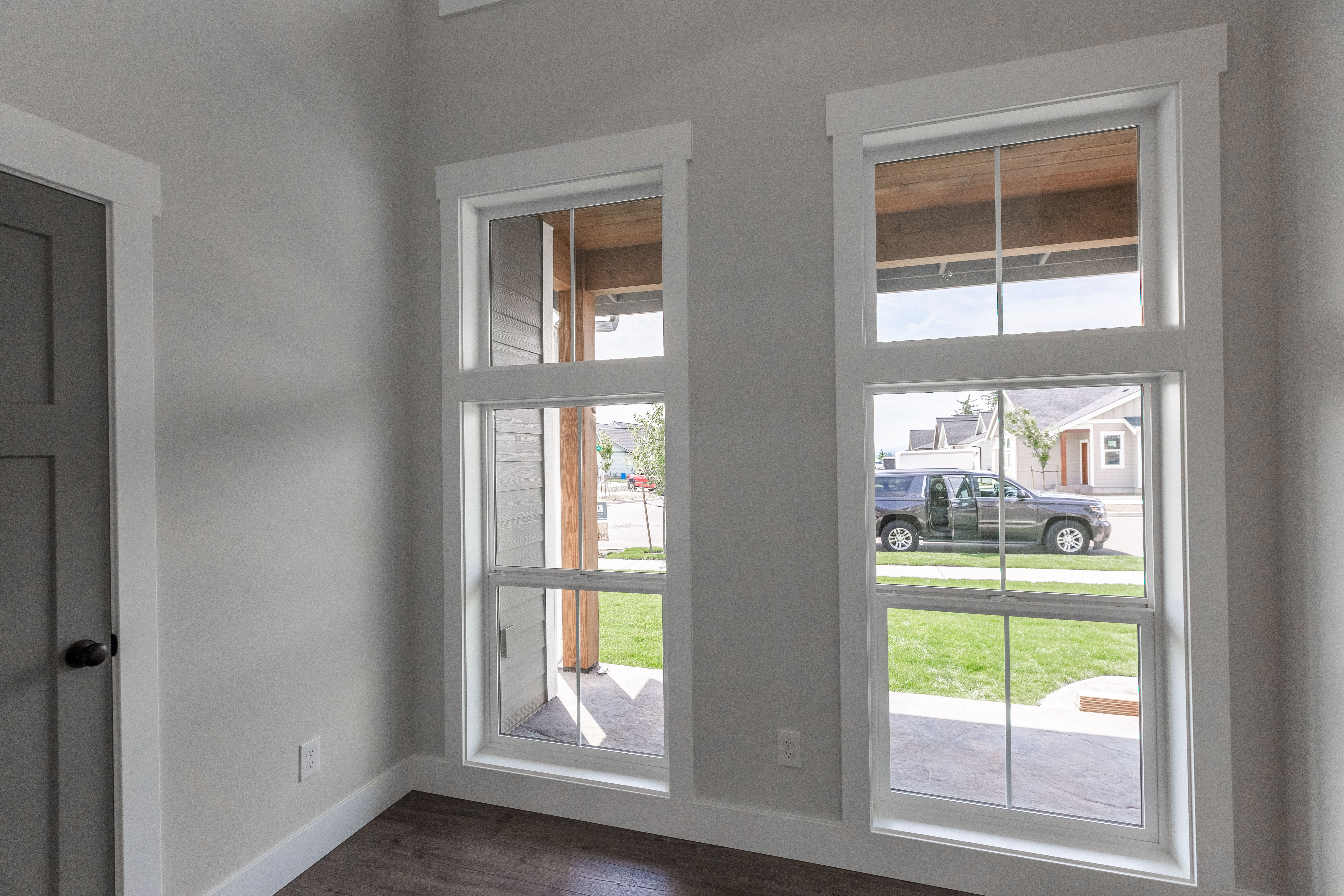 Contemporary Farmhouse 820