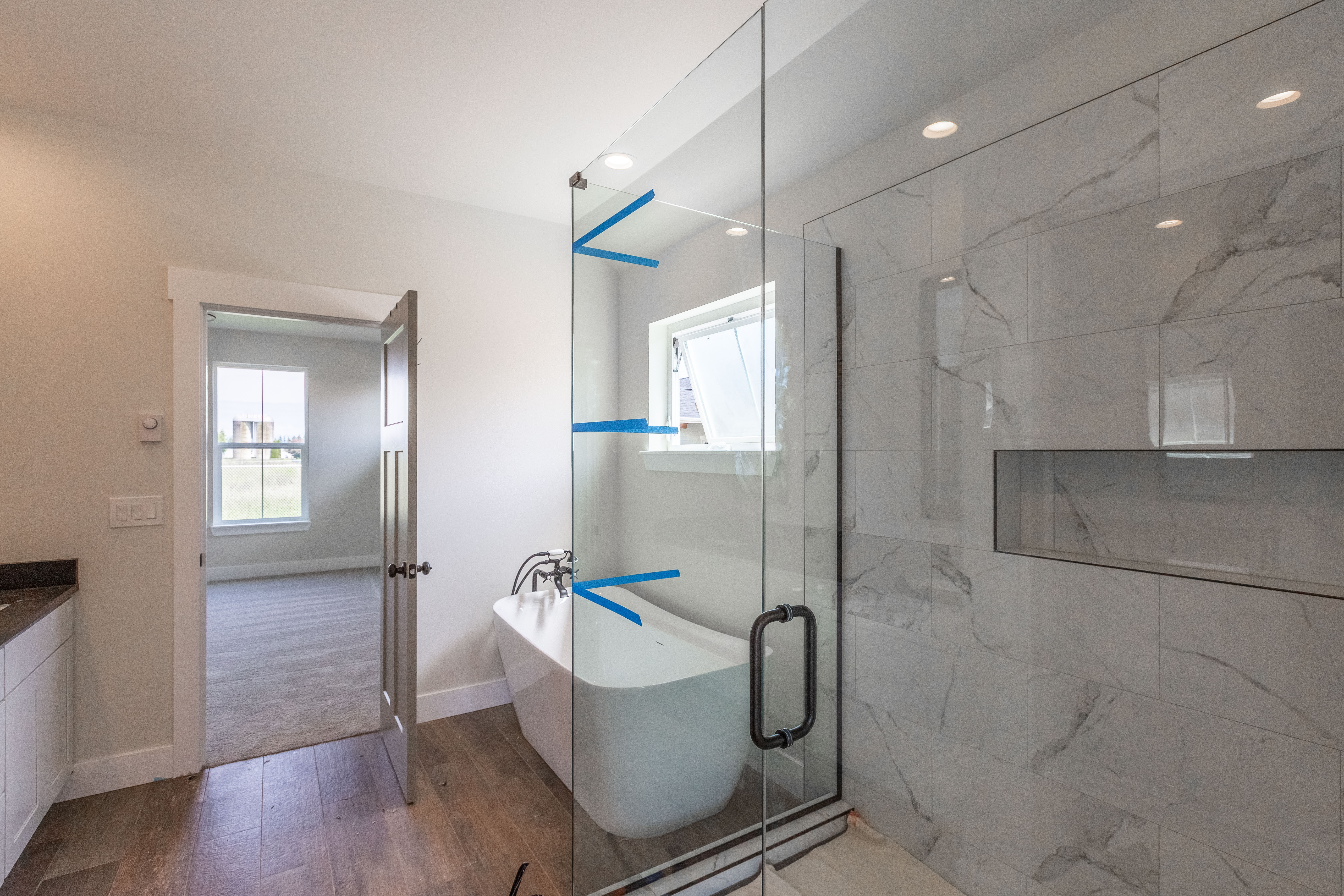 Contemporary Farmhouse 820