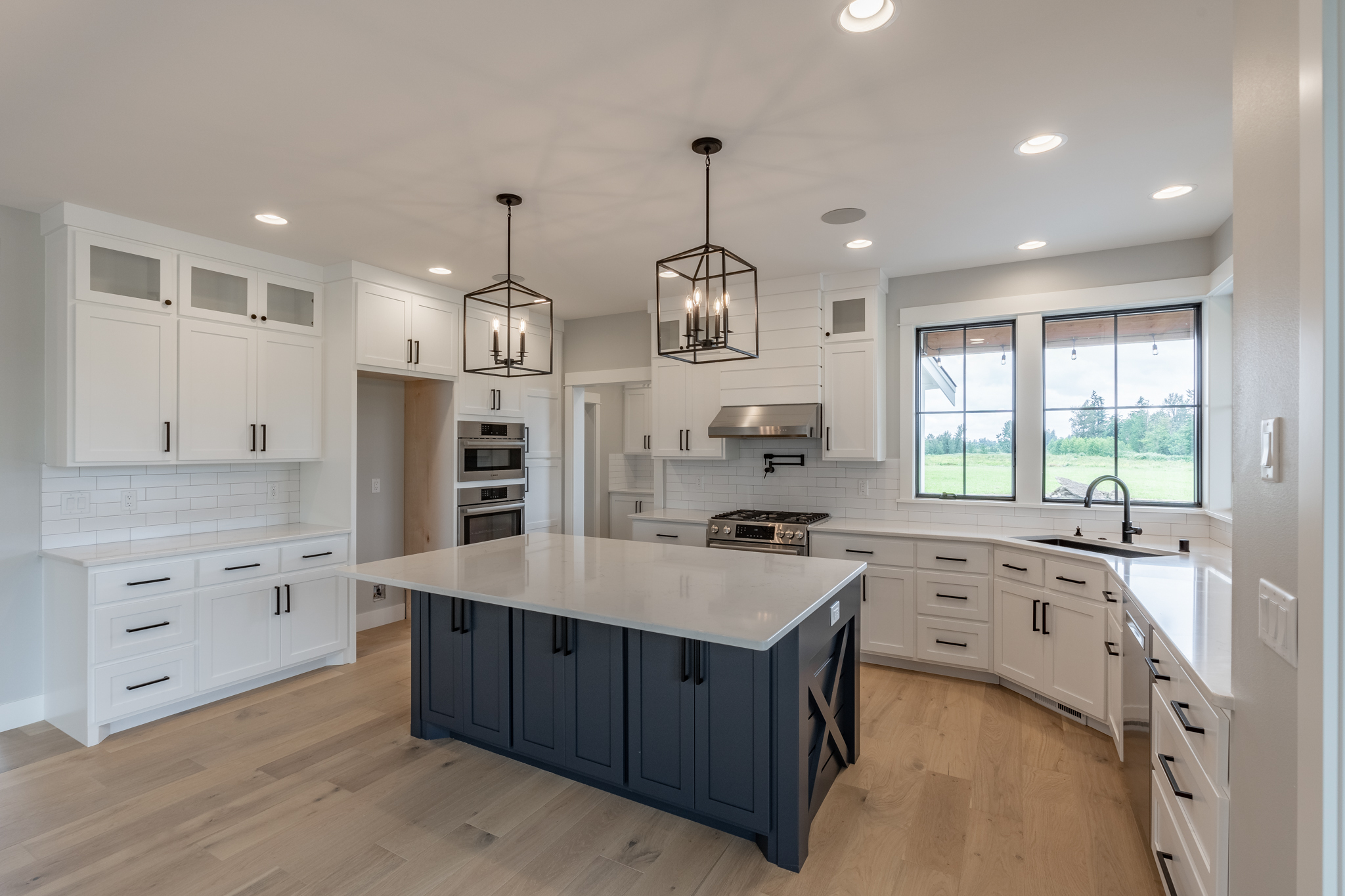 Farmhouse 902