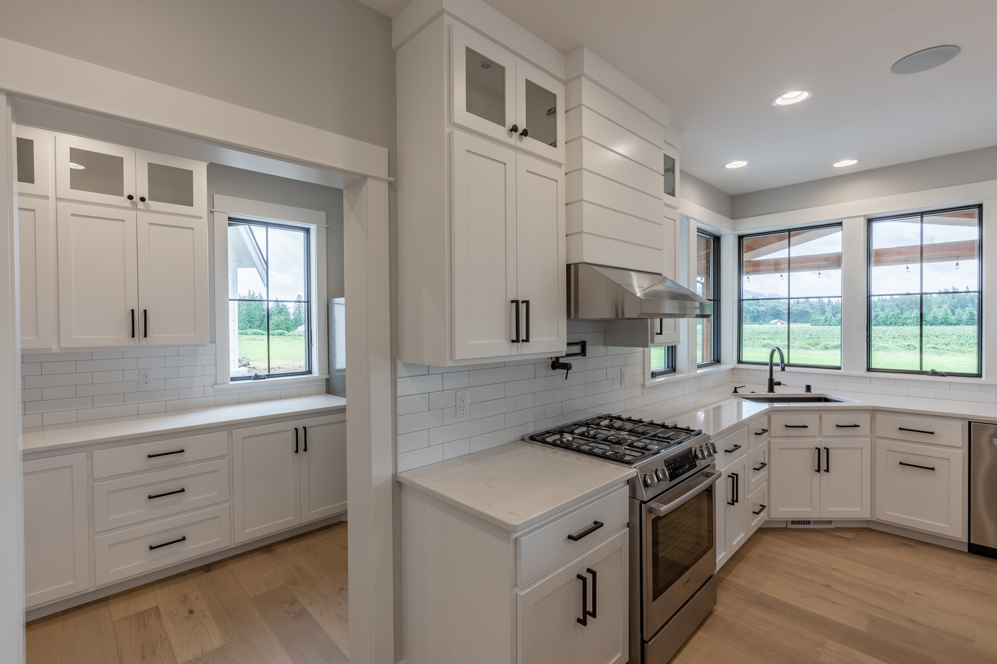 Farmhouse 902
