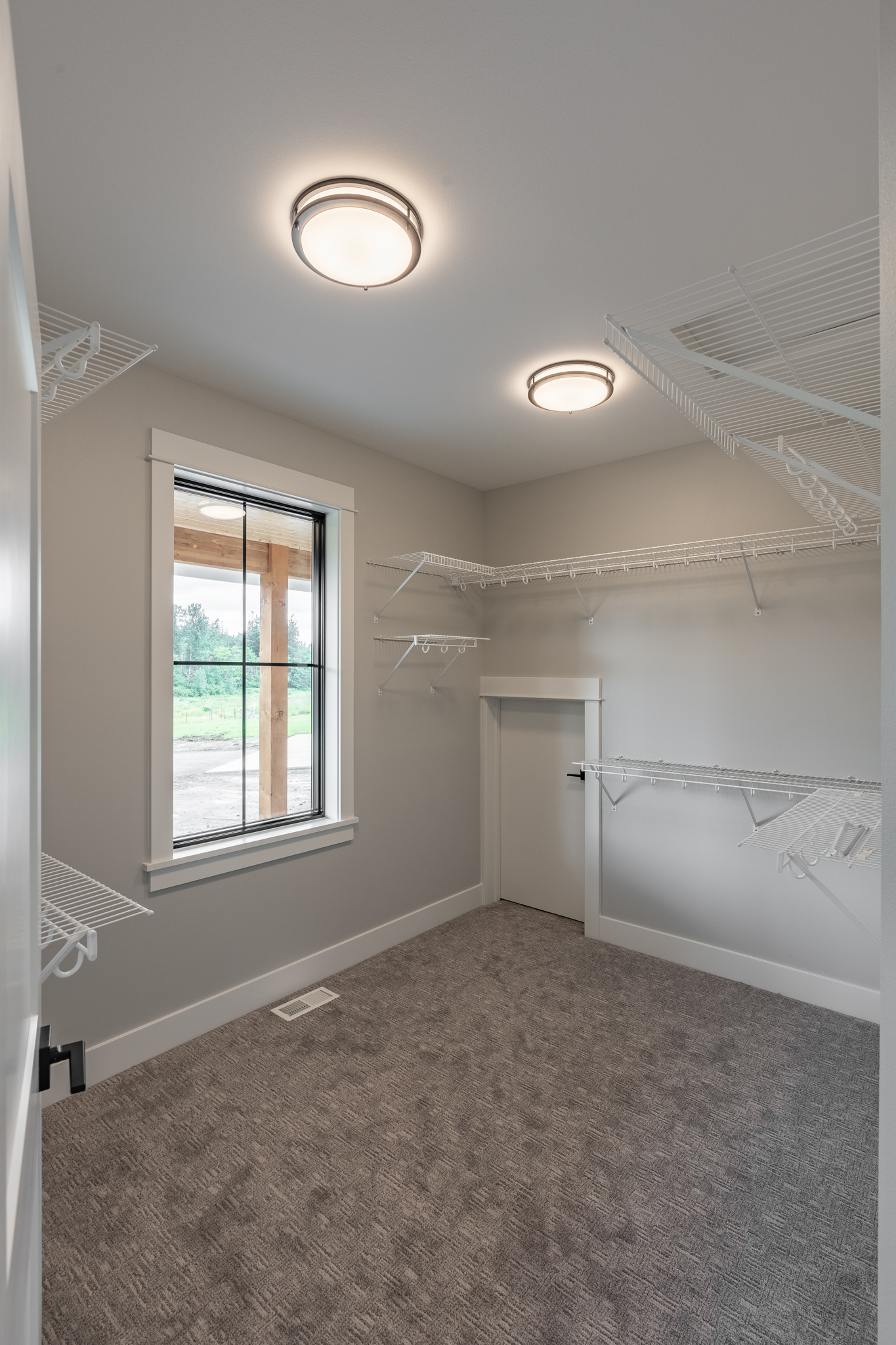 Farmhouse 902