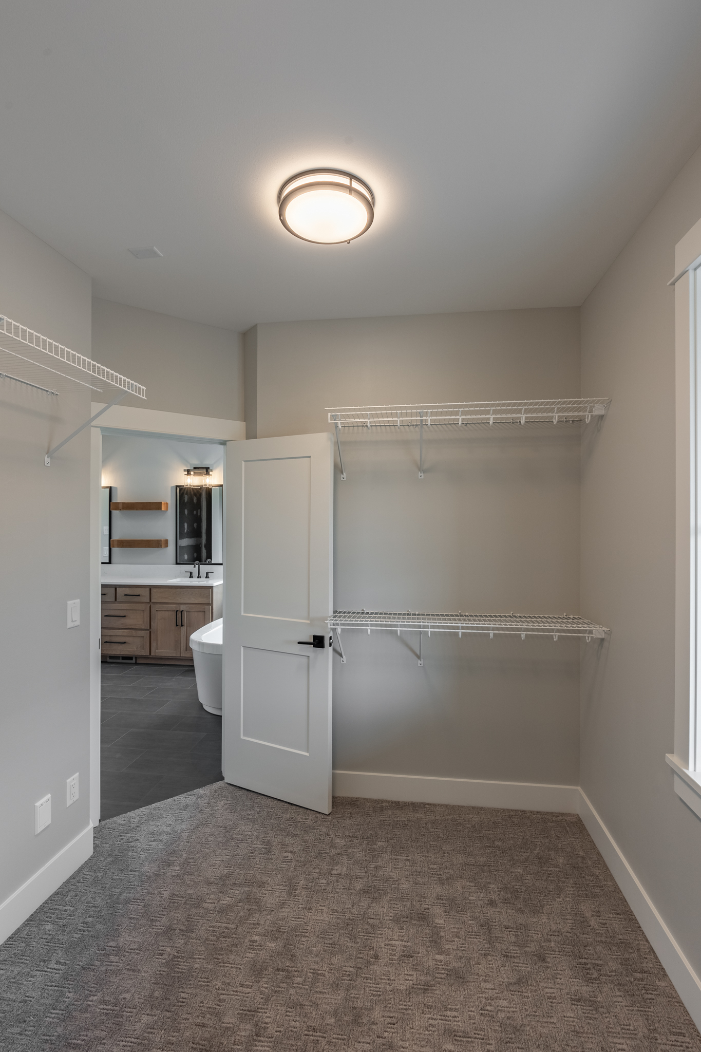 Farmhouse 902