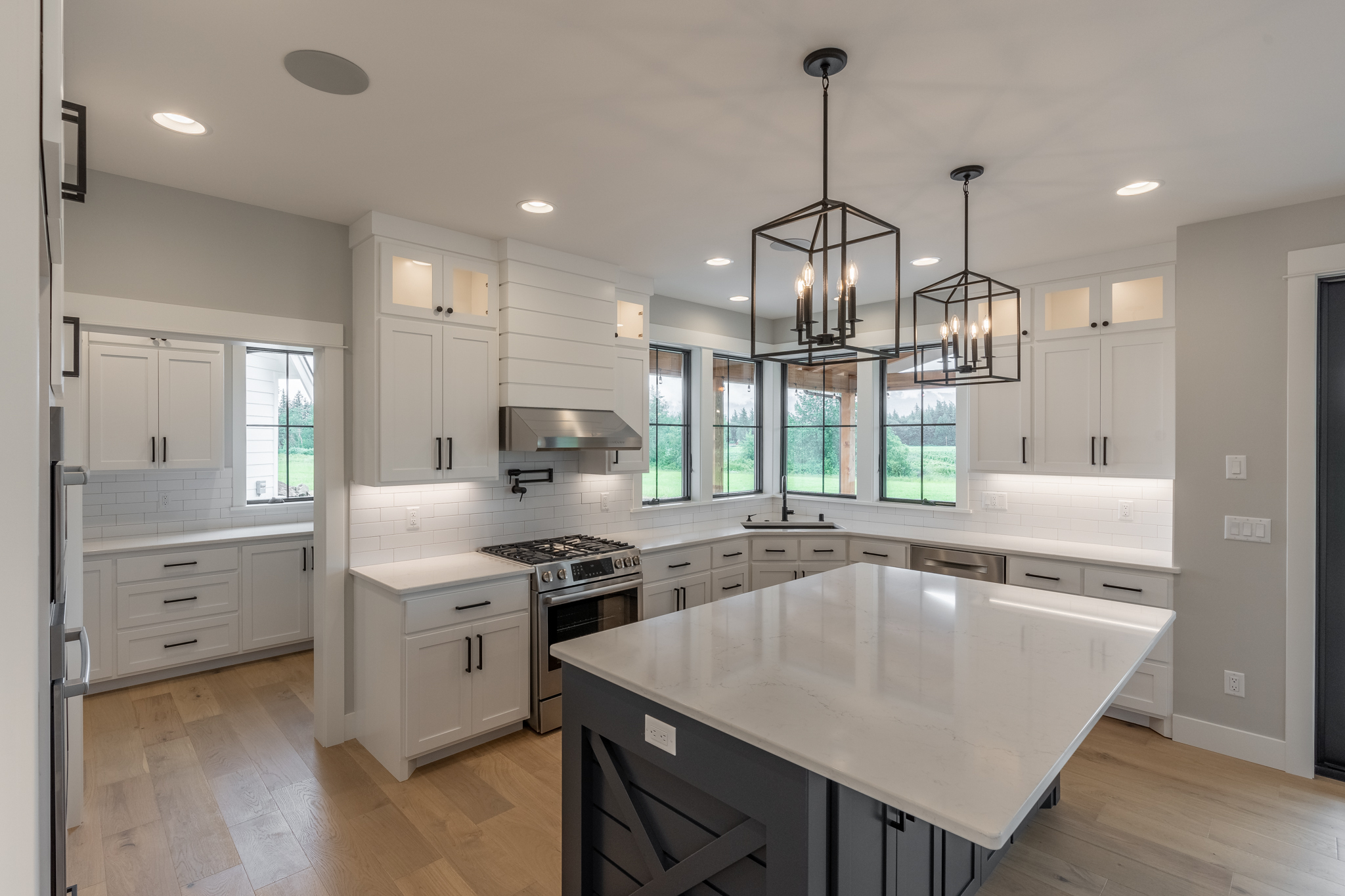 Farmhouse 902