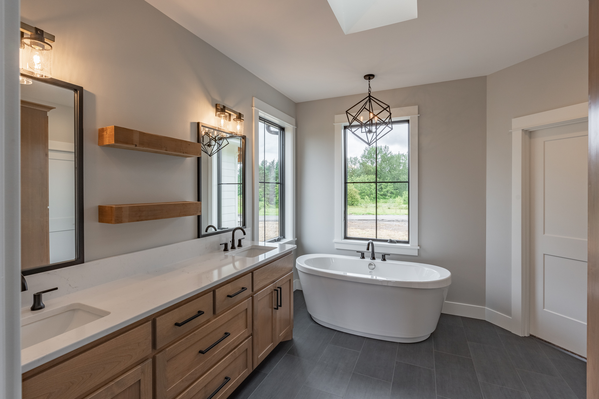 Farmhouse 902