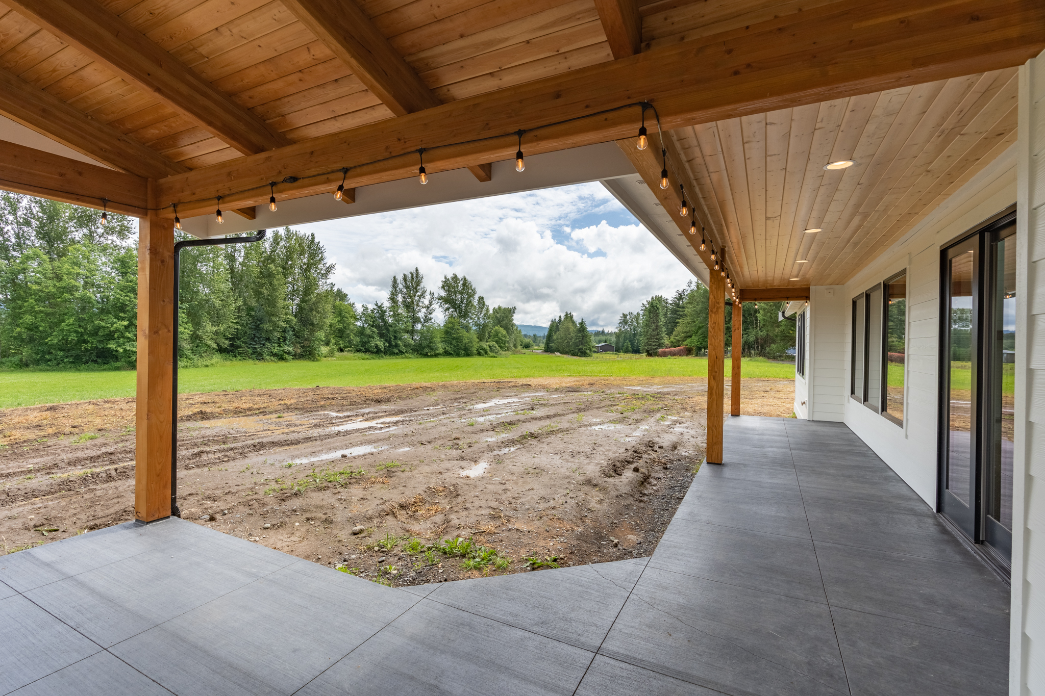 Farmhouse 902