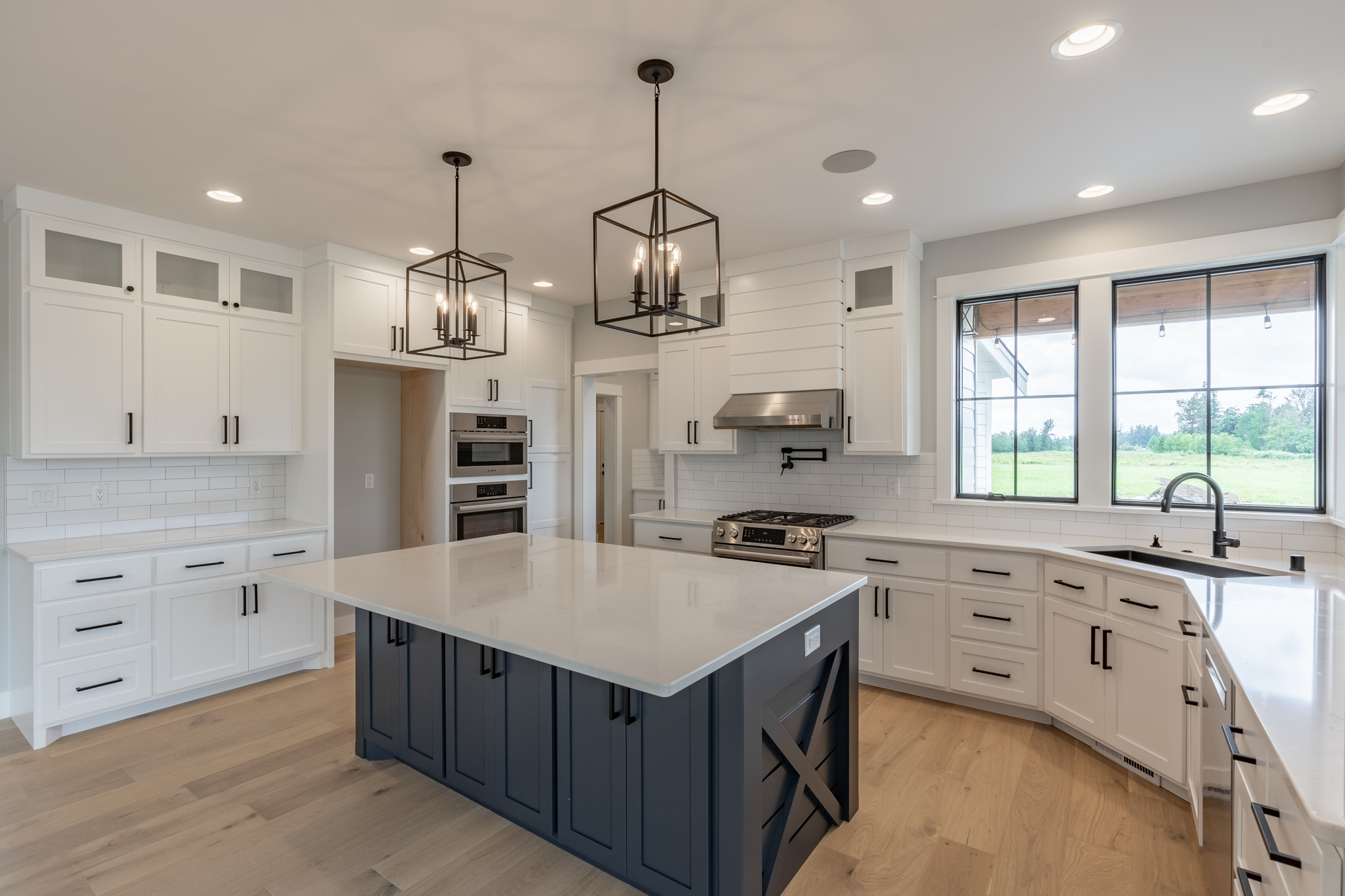 Farmhouse 902