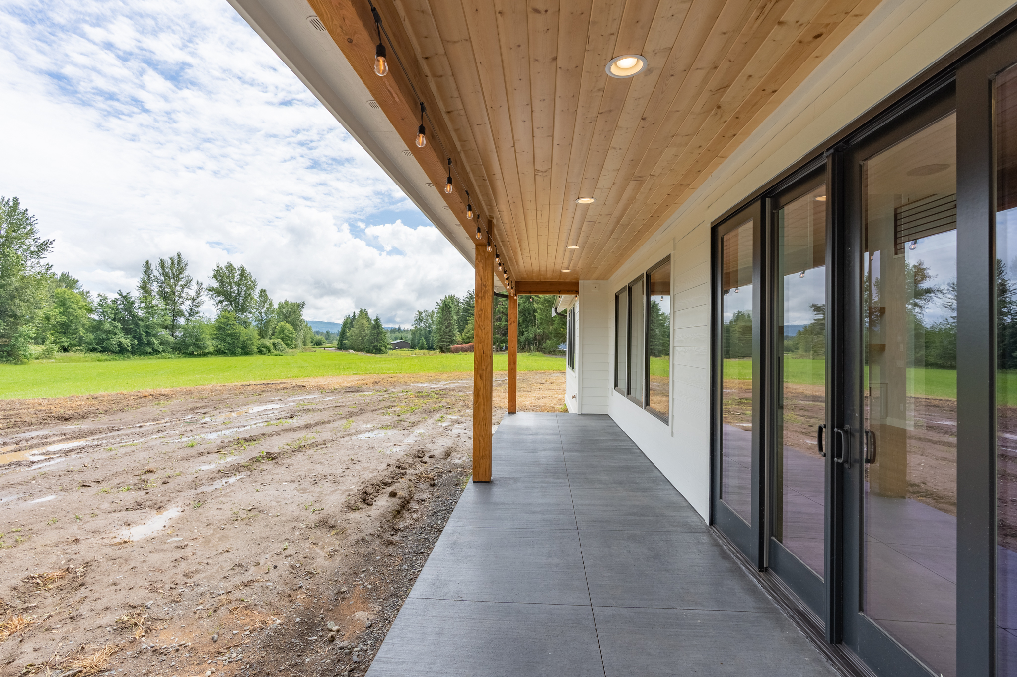 Farmhouse 902