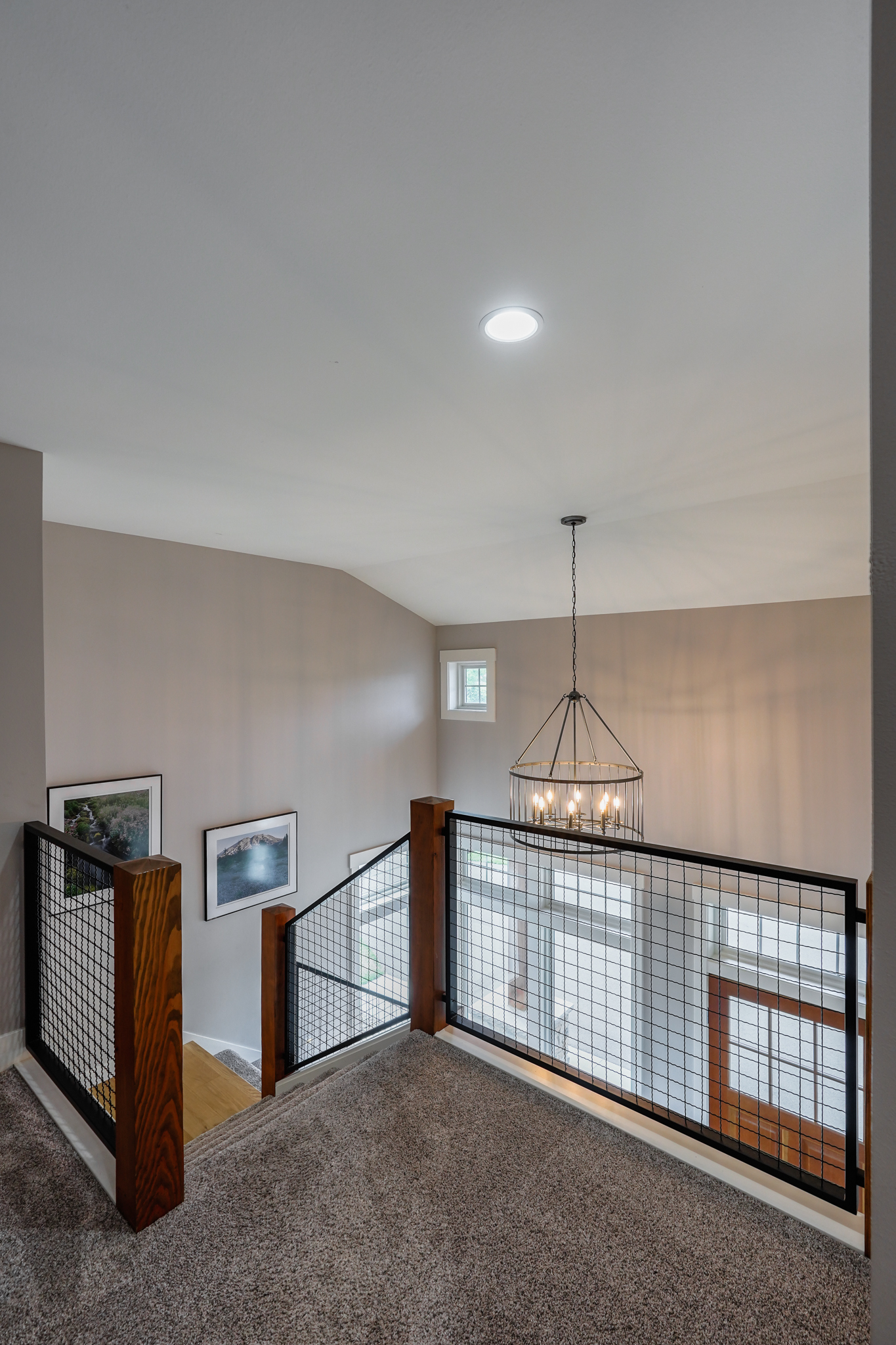 Contemporary Farmhouse 845