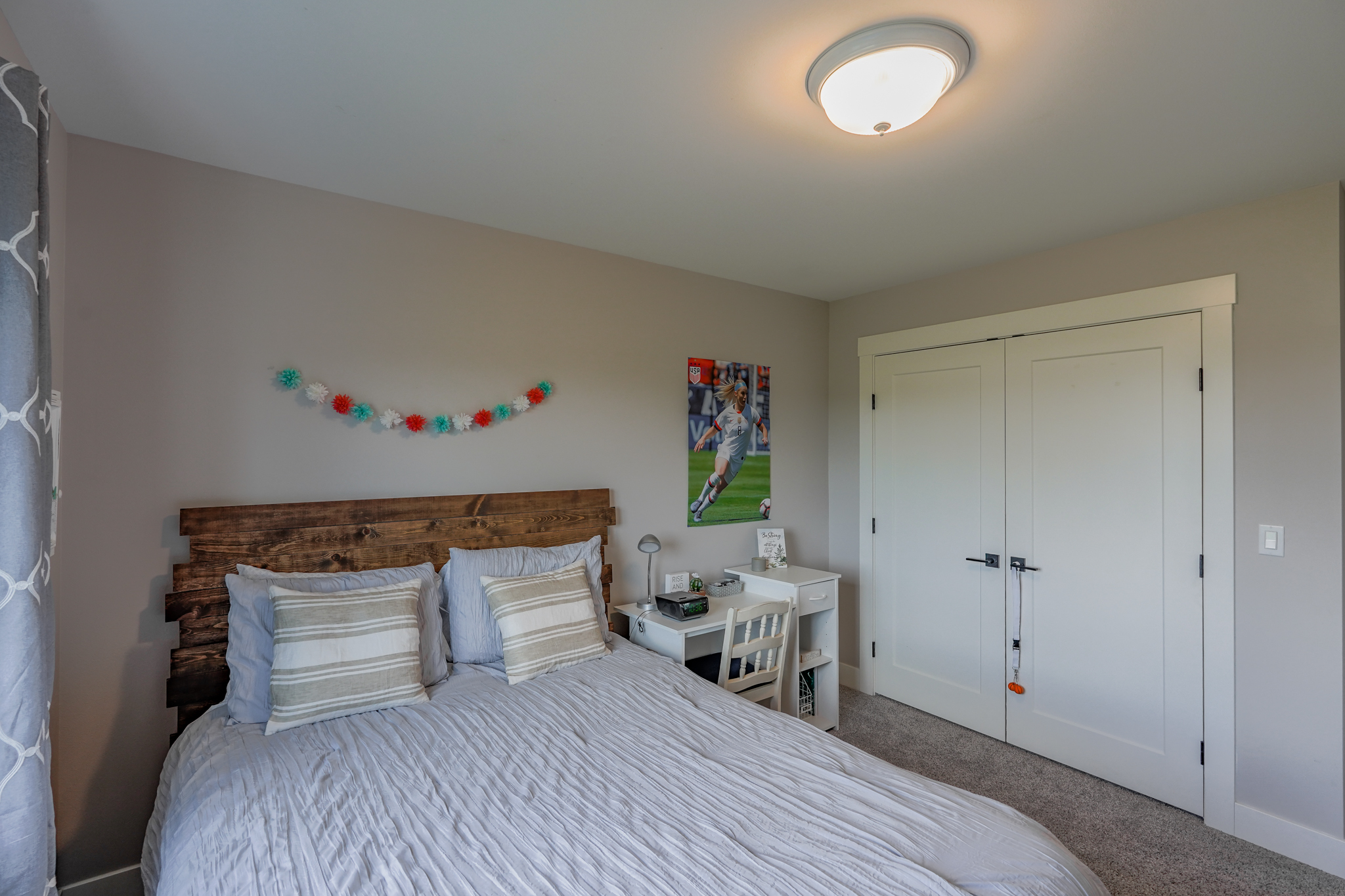 Contemporary Farmhouse 845