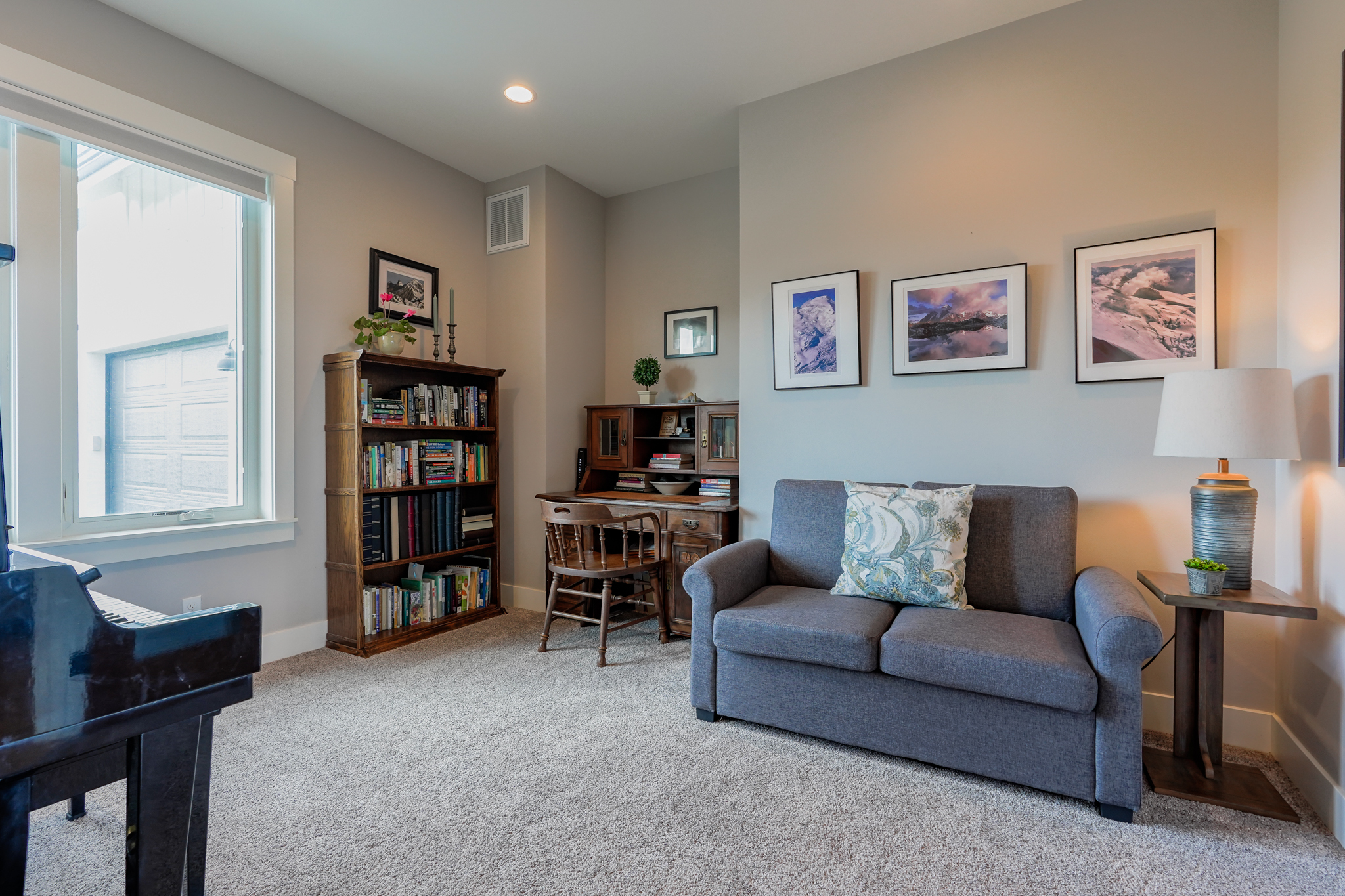 Contemporary Farmhouse 845