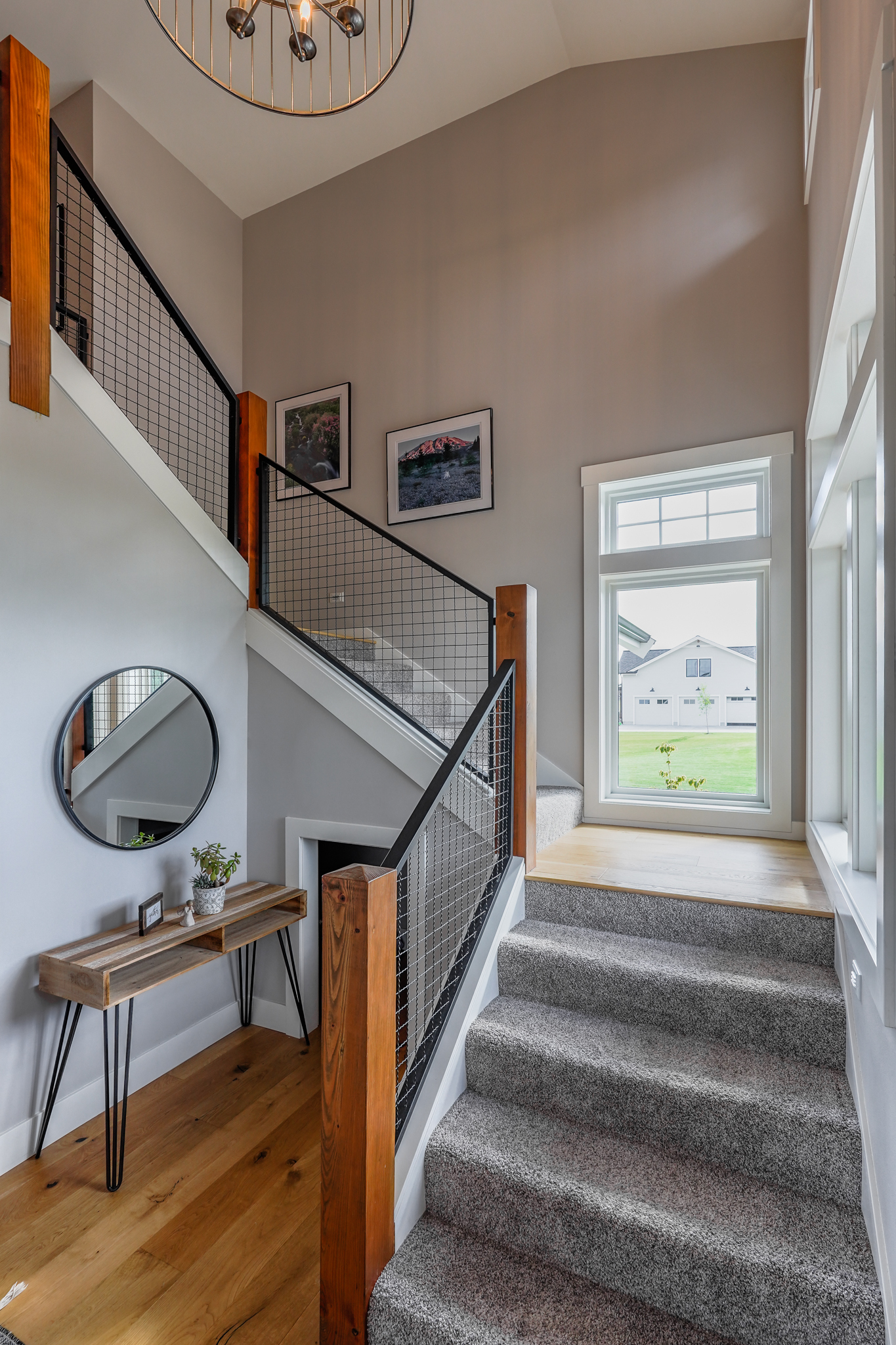 Contemporary Farmhouse 845