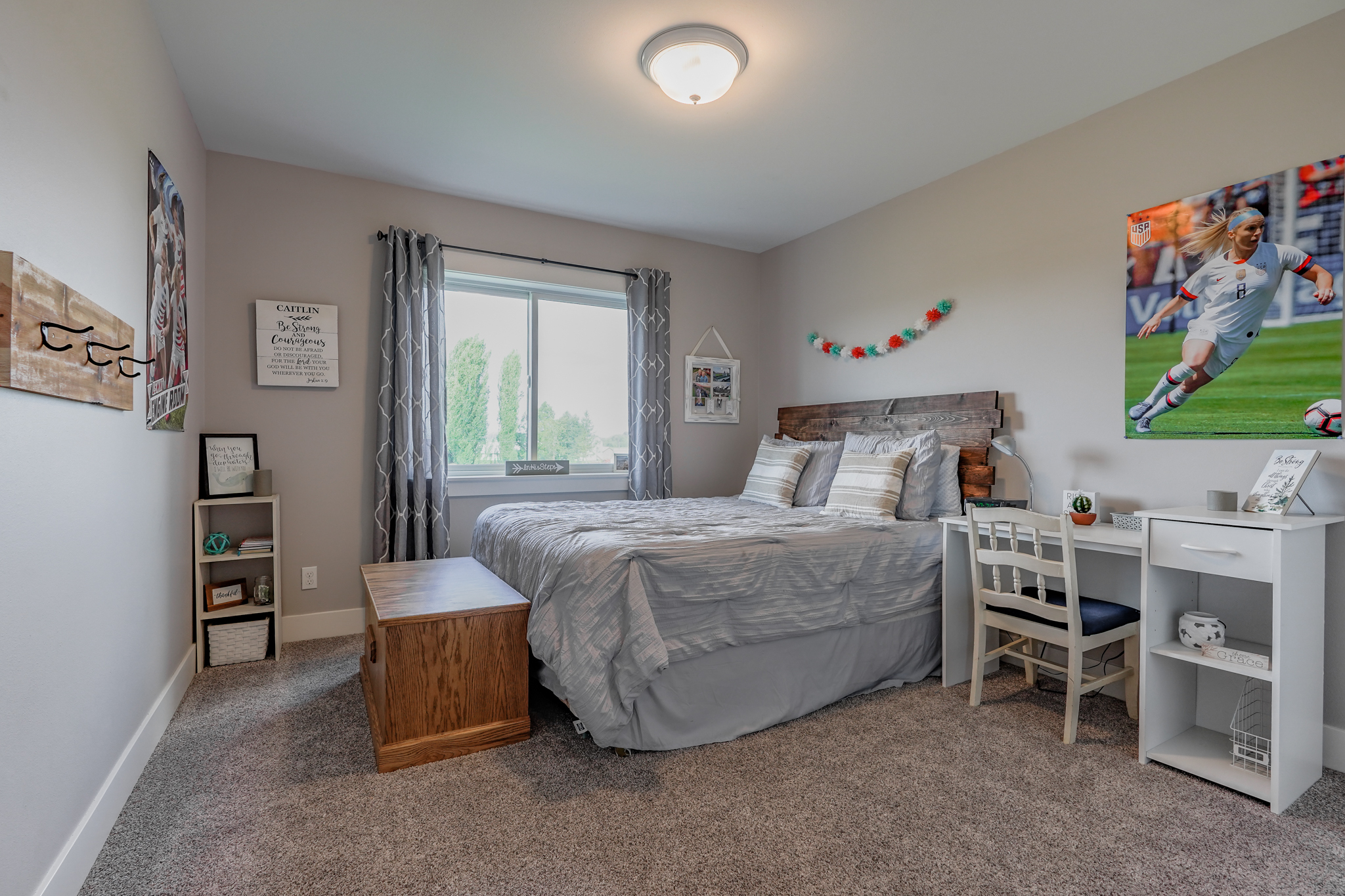Contemporary Farmhouse 845