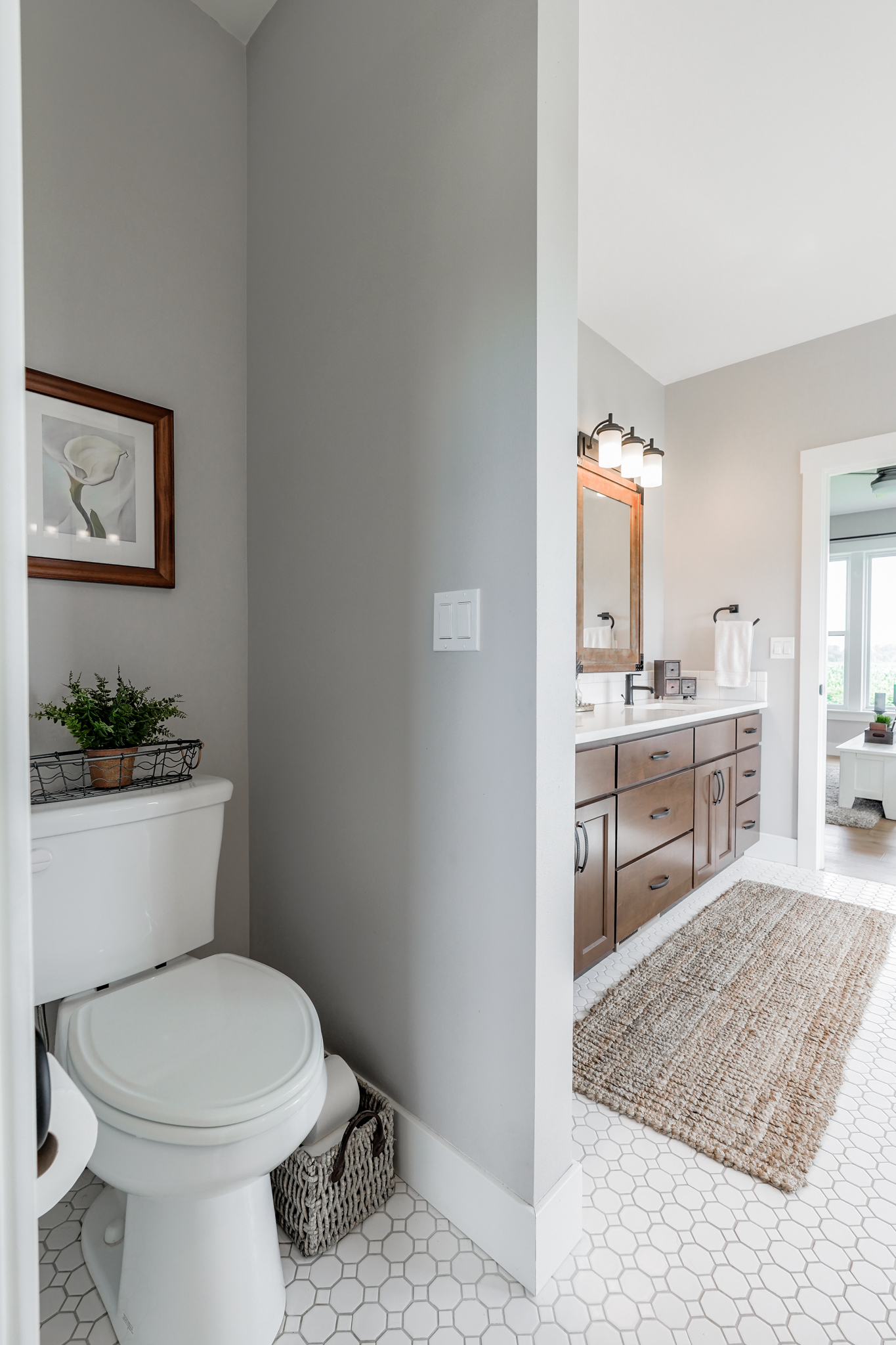 Contemporary Farmhouse 845