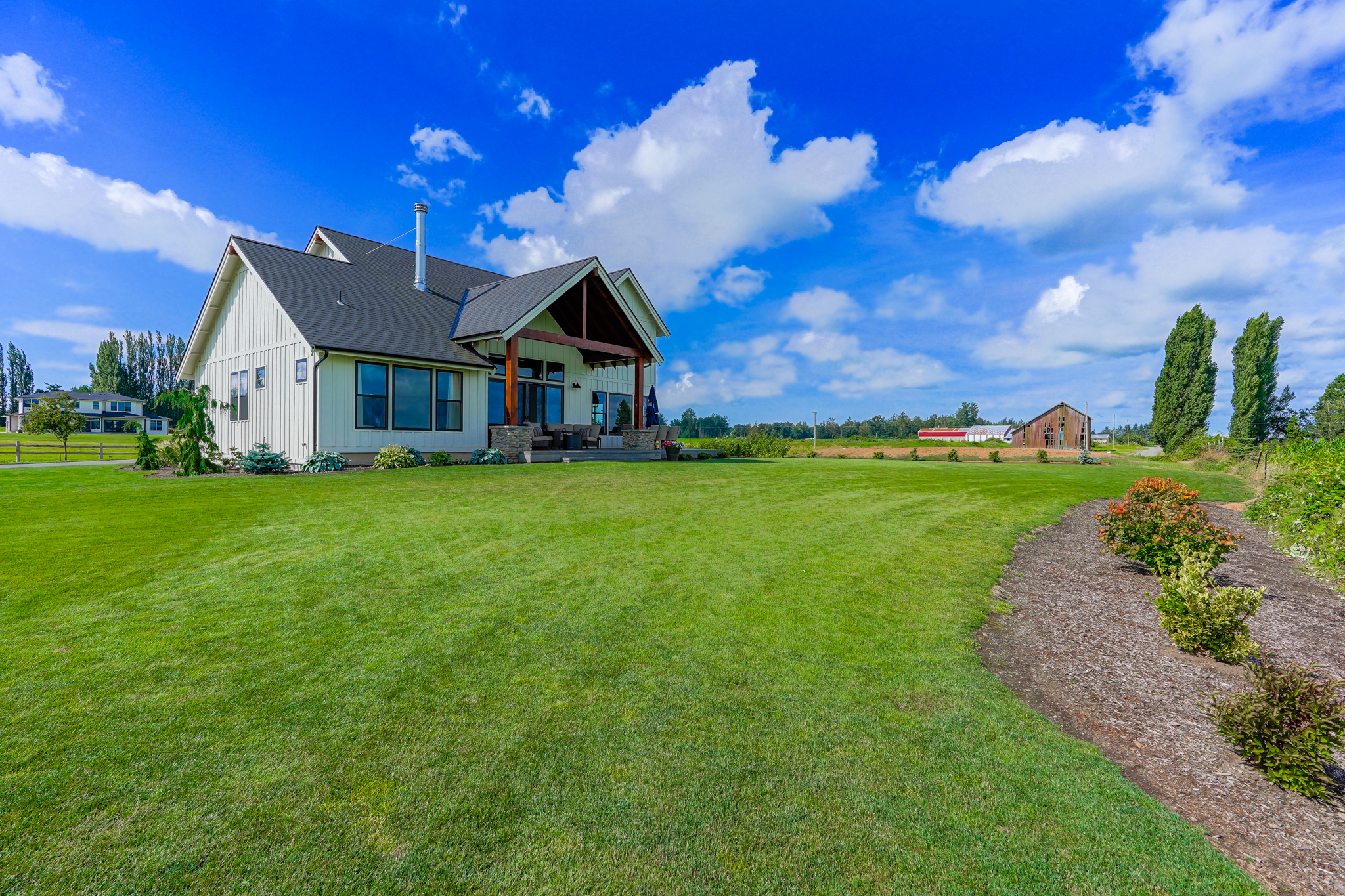 Contemporary Farmhouse 845