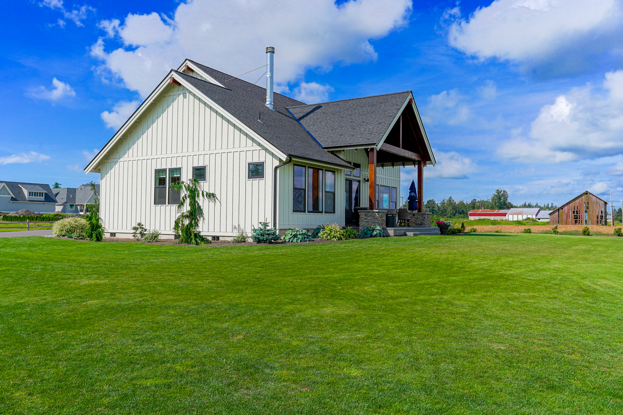 Contemporary Farmhouse 845