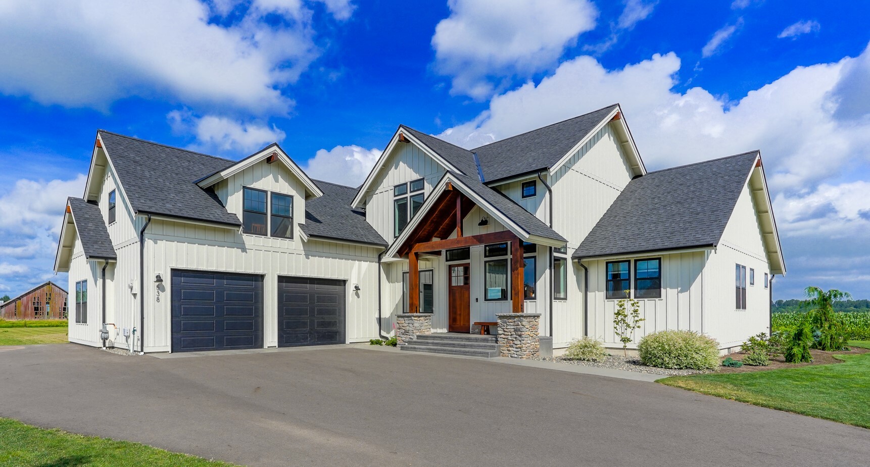Contemporary Farmhouse 845 845