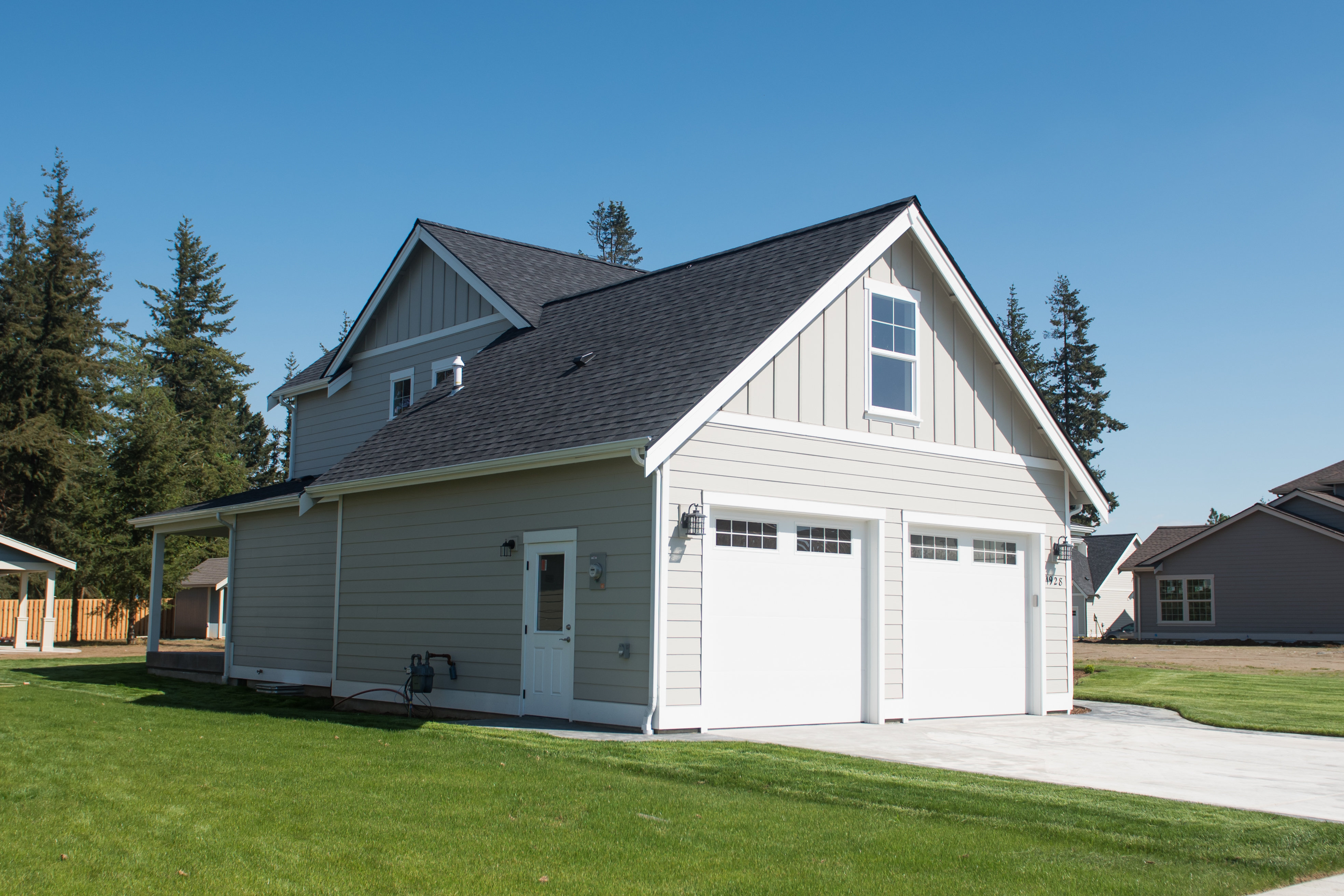 Contemporary Farmhouse 802