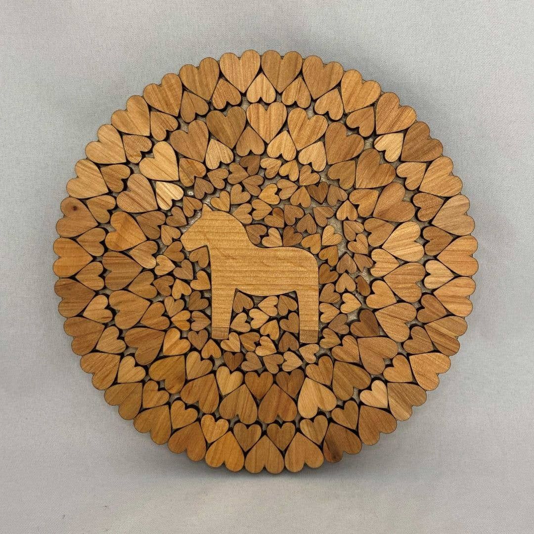 Alder Round Heat Resistant Board, Dala Horse
