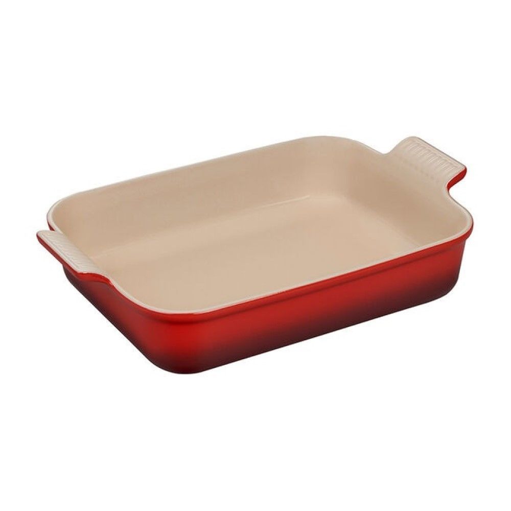 Heritage Rectangular Dish - Cerise, 4 qt. (12&quot; x 9&quot;) | Le Creuset