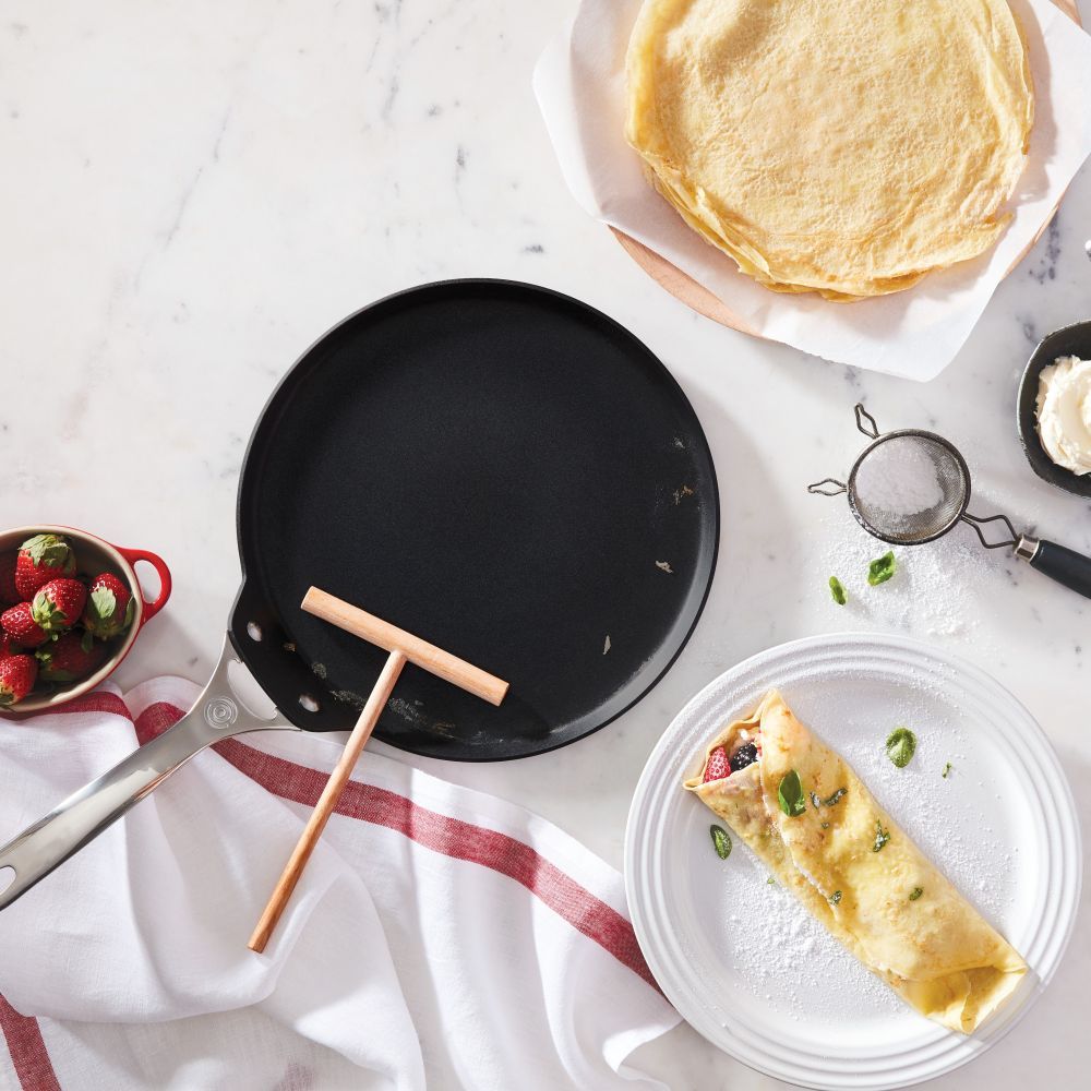 Toughened Nonstick PRO 11&quot; Crepe Pan with Rateau | Le Creuset