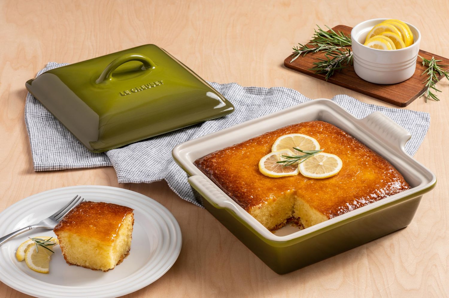 Heritage Shallow Square Covered Casserole 2 Qt Olive, 2 qt. | Le Creuset