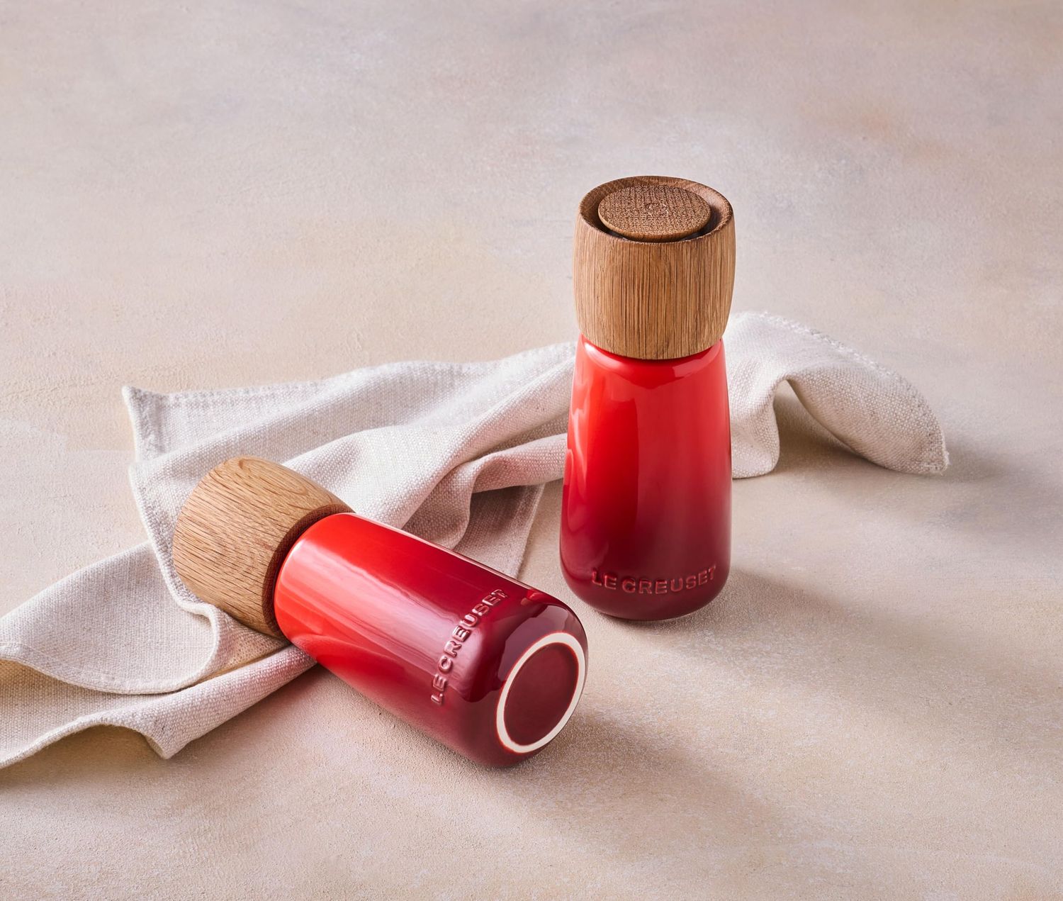 Alpine Pepper Mill - Cerise, 7 in. | Le Creuset