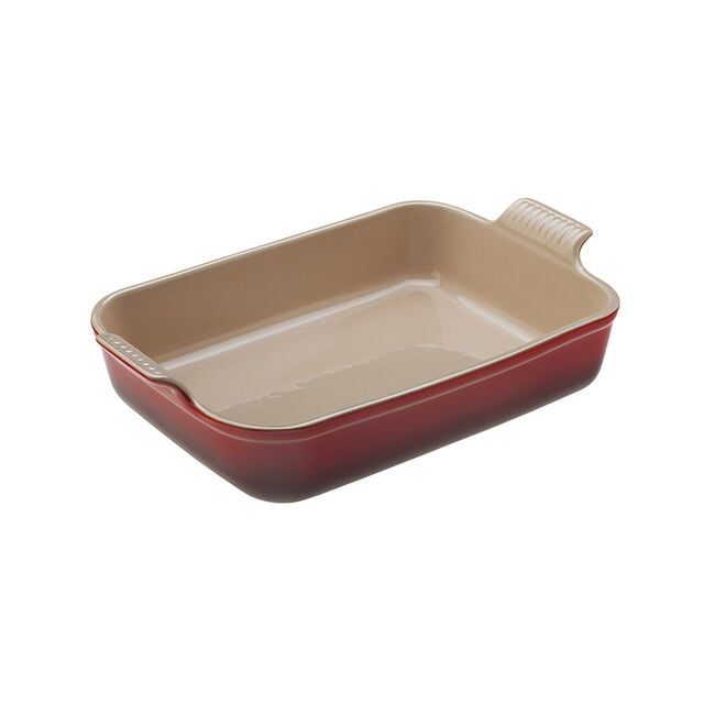 Heritage Rectangular Dish - Cerise, 2.5 qt. (10.5&quot; x 7&quot;) | Le Creuset
