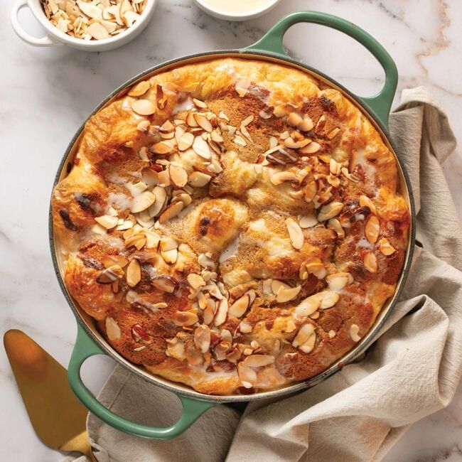 Signature Baiser with Glass Lid - Flame, 2.25 qt. | Le Creuset