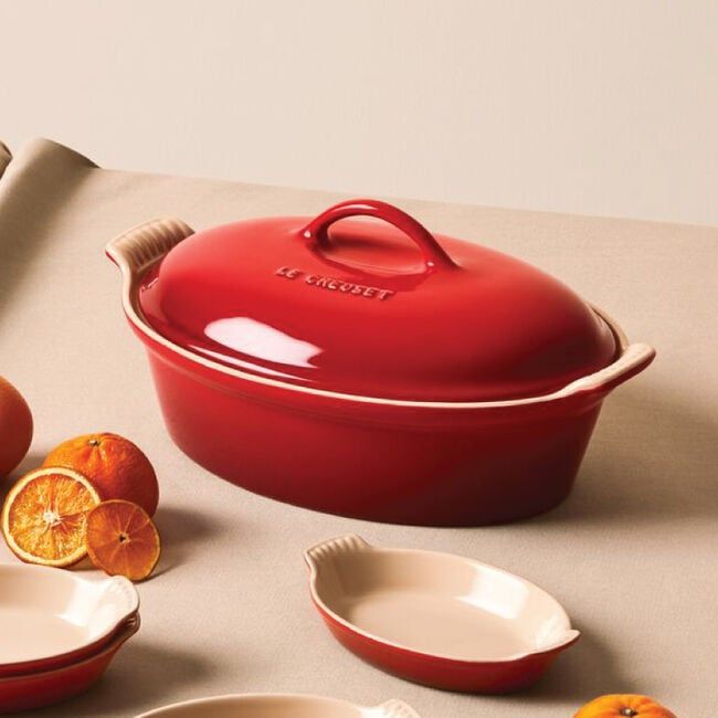 Heritage Covered Oval Casserole - Cerise, 4 qt. (14&quot;) | Le Creuset