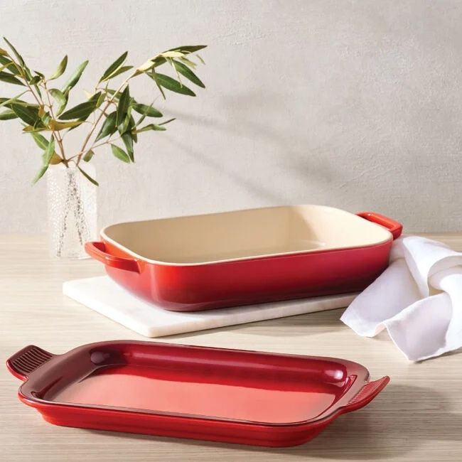 Rectangular Dish with Platter Lid - Cerise, 14 3/4&quot;x9&quot;x2 1/2&quot; (3 qt.) | Le Creuset