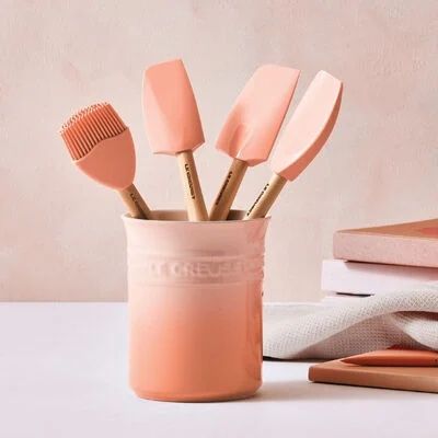 Craft Series Small Spatula - Cerise, 11 1/8&quot; x 1 3/4&quot; | Le Creuset