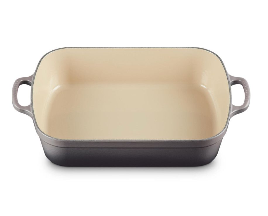 Signature Rectangular Roaster - Oyster, 5.25 qt. (11.7&quot; x 16.8&quot;) | Le Creuset