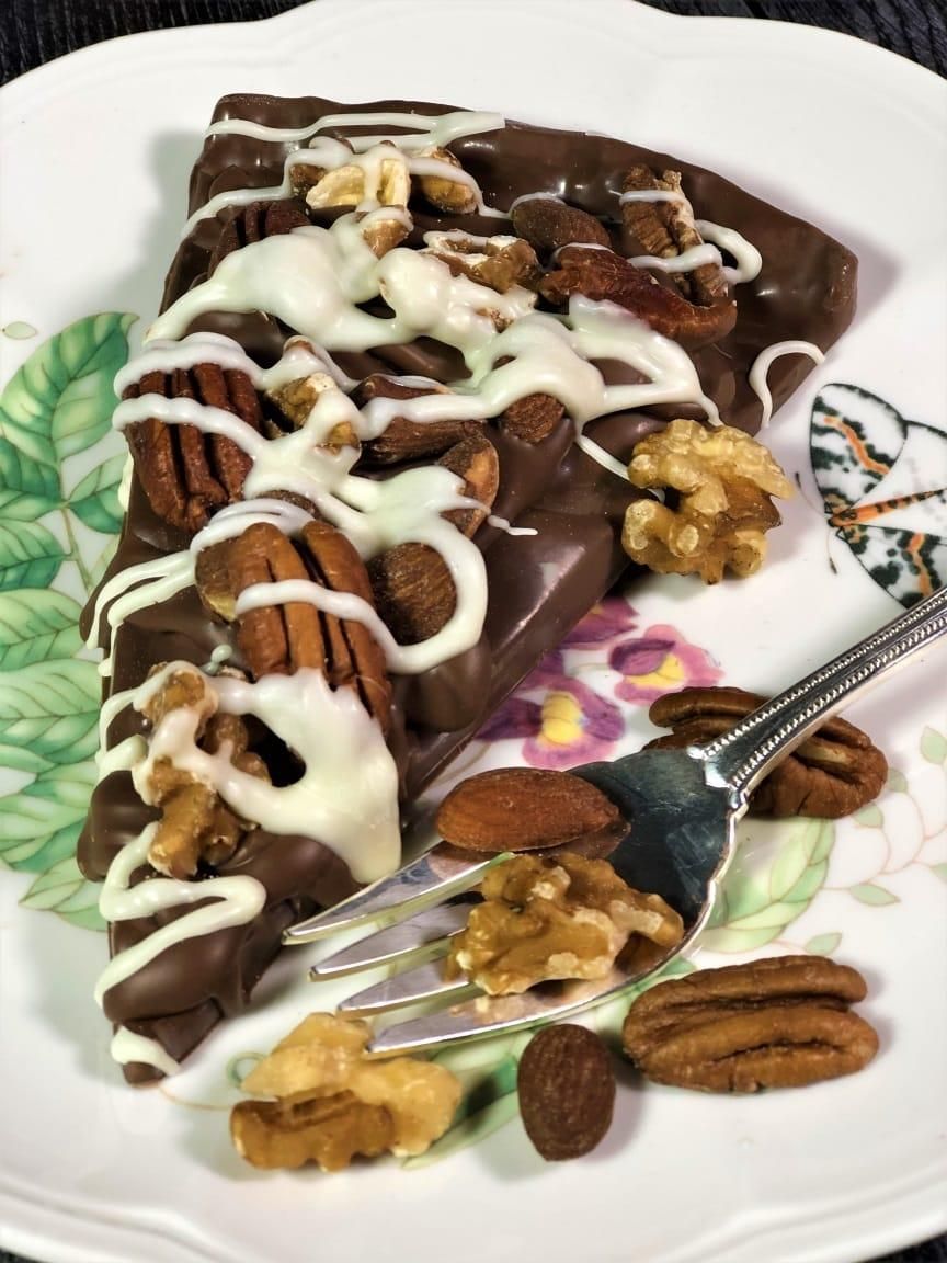 Chocolate Pizza Slice® w/ Nuts, 6 oz | Chocolate Pizza Company