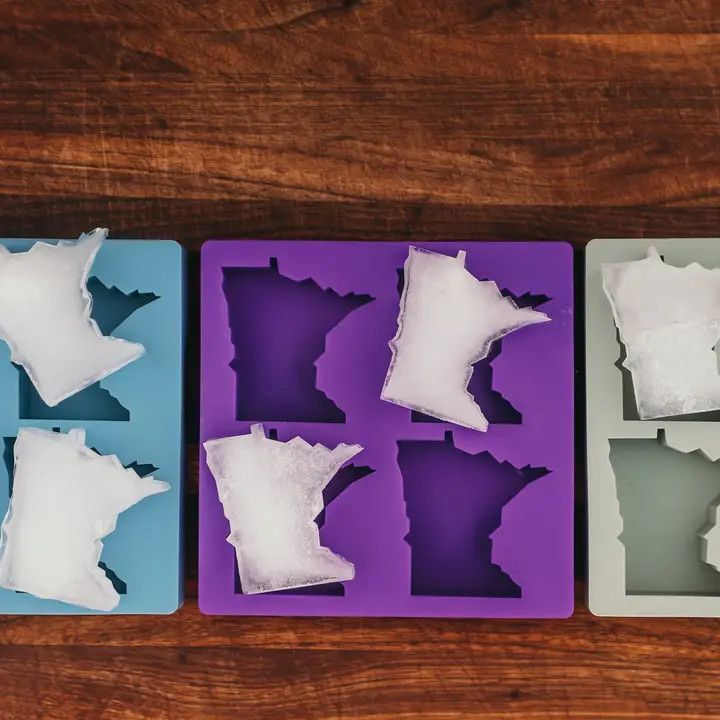 Minnesota Large Ice Cube Tray, Gameday Purple | Northern Goods