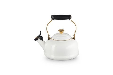 Whistling Kettle 1.7 Qt White Signature Light Gold