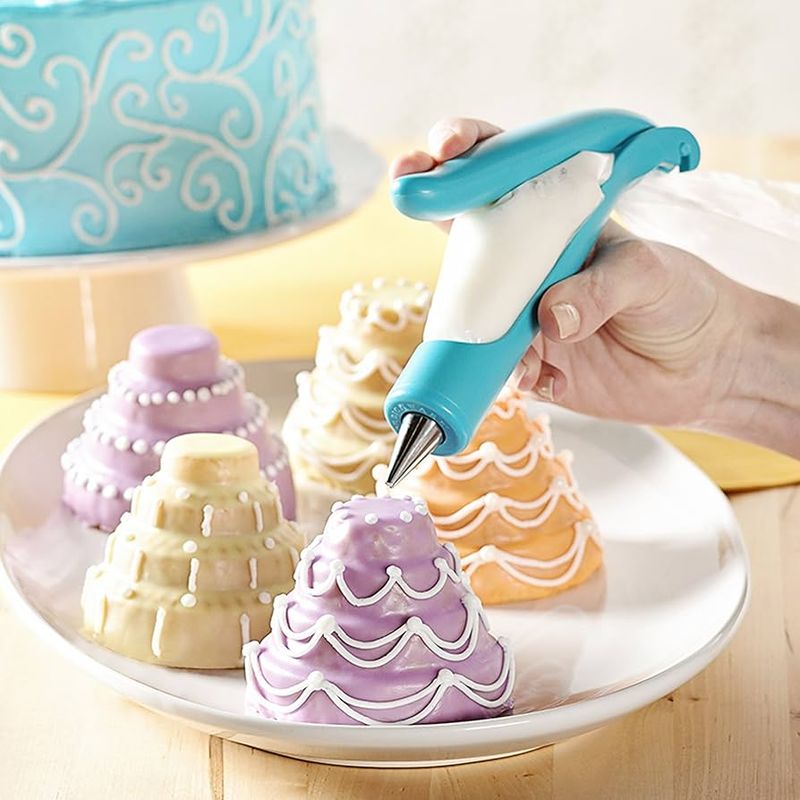 E-Z Deco Icing Pen | Nordicware