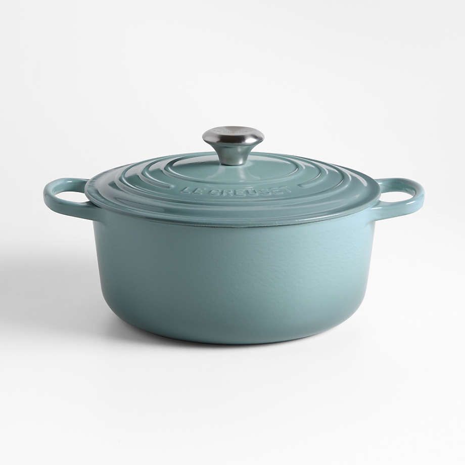 Signature Round Dutch Oven - Sea Salt 5.5 qt. | Le Creuset