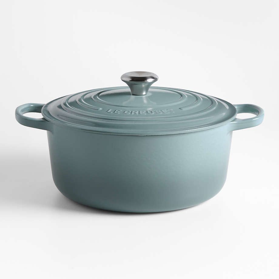 Signature Round Dutch Oven - Sea Salt 7.25 qt. | Le Creuset