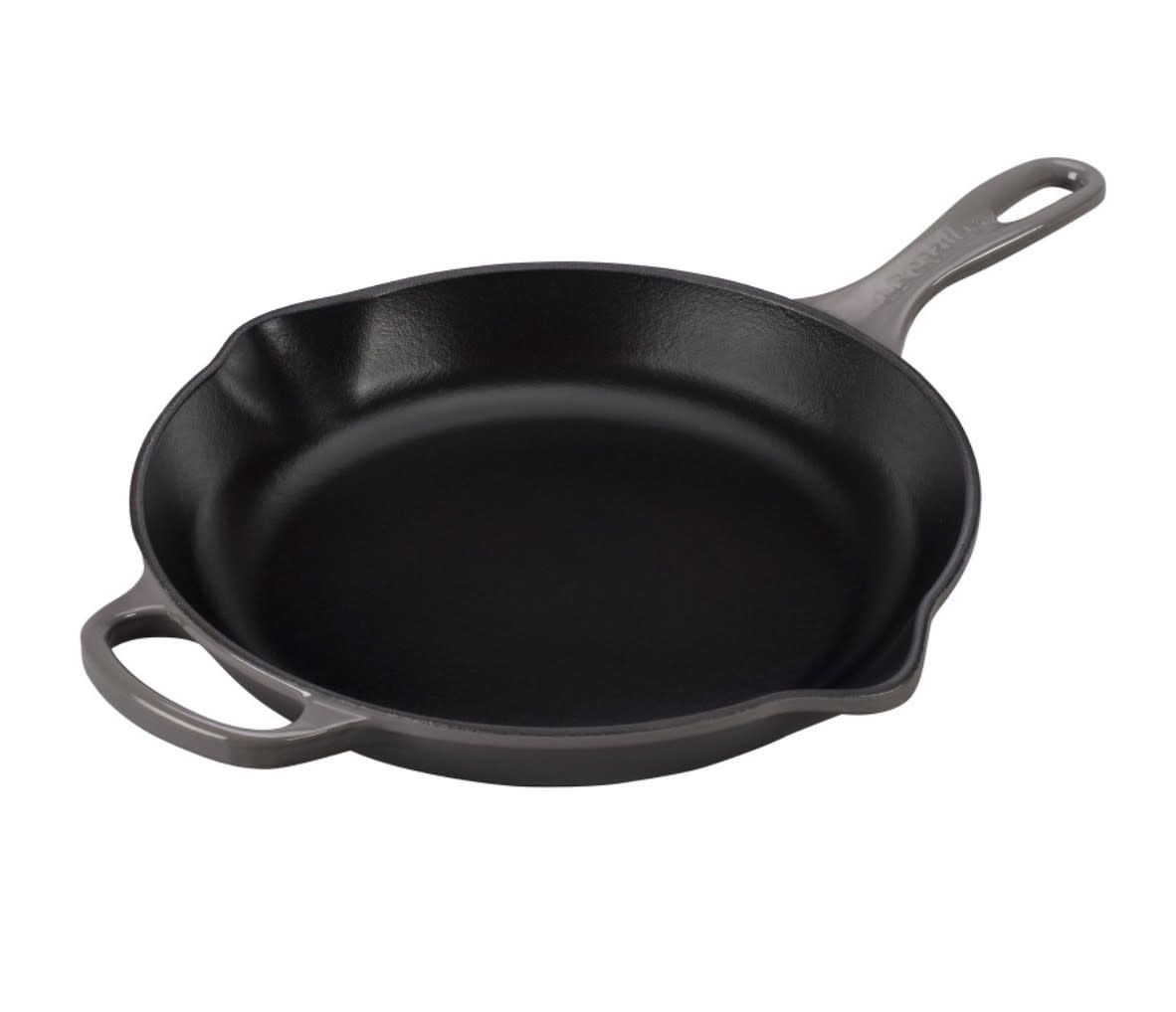 Signature Iron Handle Skillet - Oyster 10.25" (1-3/4 qt.) | Le Creuset