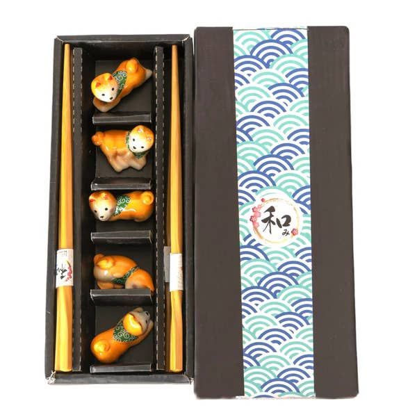 Shiba Inu 2 Pair Wooden Chopsticks and Chopsticks Rests Gift Set (1/80) | Urban Tokyo