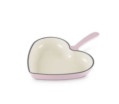 Traditional Heart Skillet 10.25 In Chiffon Pink | Le Creuset