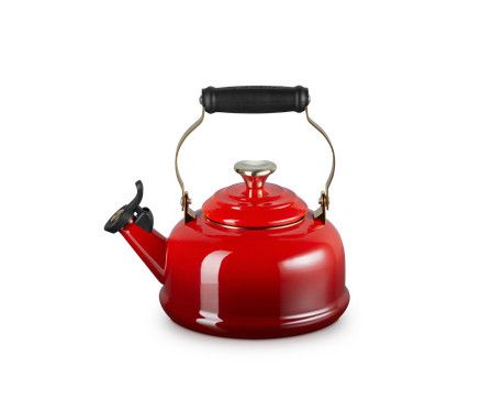 Whistling Kettle 1.7 Qt Cerise Light Gold Heart Knob | Le Creuset