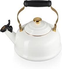Whistling Kettle 1.7 Qt White Signature Light Gold  | Le Creuset