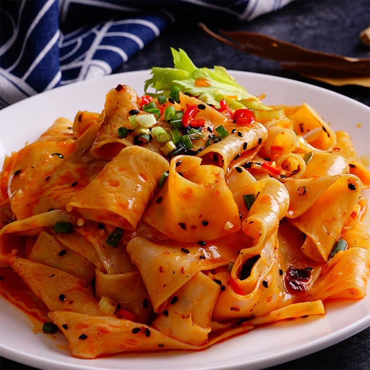 AKUAN Sichuan Pugai Mian Spicy Red Oil Wide Noodles,7.76 oz