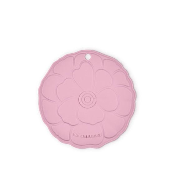 Silicone Trivet Petal 8 In Powder Pink  | Le Creuset