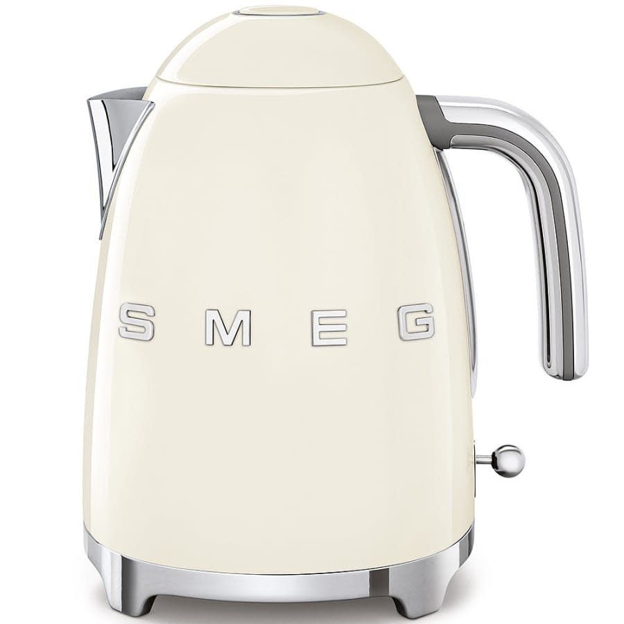 50's Retro Style Aesthetic 7 Cup Kettle Cream | SMEG