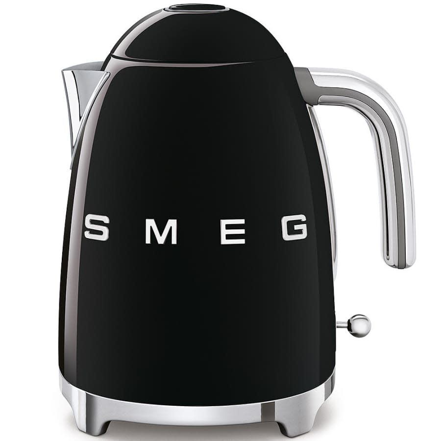 50's Retro Style Aesthetic 7 Cup Kettle Black | SMEG