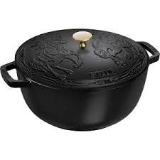 5-qt Essential French Oven w/ Horse Lid - Matte Black | Staub